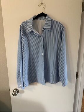 Women's Blue and White Stripe Button-Up Shirt